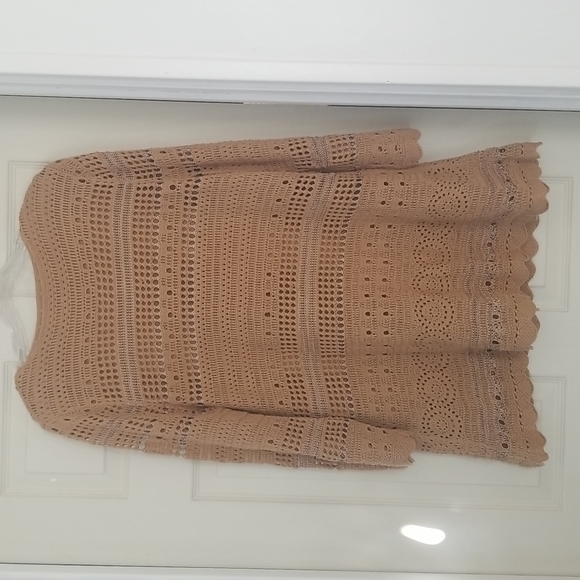Used Hot in Hollywood Crochet long sleeve mocha color Tunic size L. - Picture 4 of 12